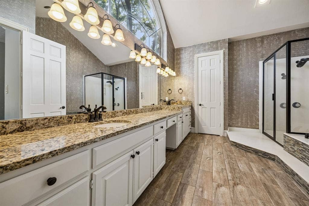 2865 Woodhollow Drive, Highland Village, TX 75077 2865 Woodhollow Drive, Highland Village, TX 75077