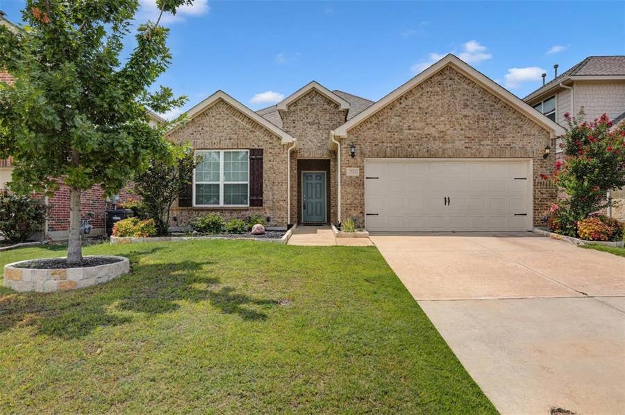 Property photo for 3713 Limousine Parkway, McKinney, TX