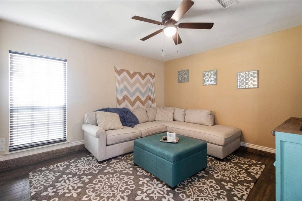 4026 Salem Drive, Garland, TX 75043 Second living, office or 4th bedroom. Full bath and closet.