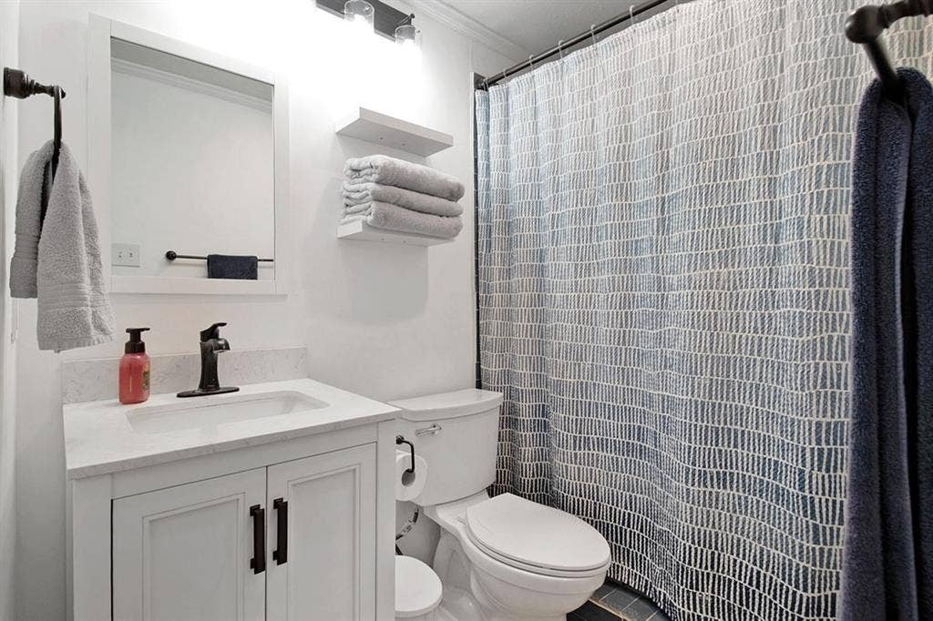 4026 Salem Drive, Garland, TX 75043 Updated hallway bathroom.