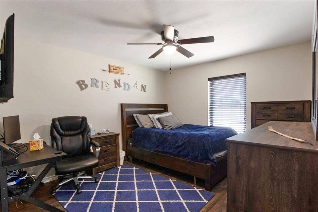 4026 Salem Drive, Garland, TX 75043 Spacious secondary bedroom.