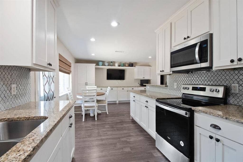 4026 Salem Drive, Garland, TX 75043 4026 Salem Drive, Garland, TX 75043
