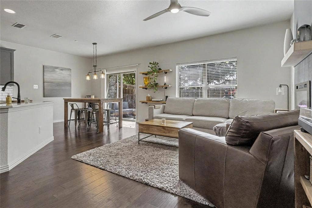 4828 Bridgewater Street, Plano, TX 75074 4828 Bridgewater Street, Plano, TX 75074