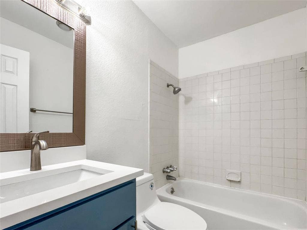 2614 Macon Street, Dallas, TX 75215 2614 Macon Street, Dallas, TX 75215