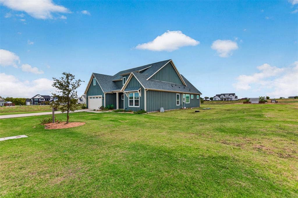804 Republic Row, Nevada, TX 75173