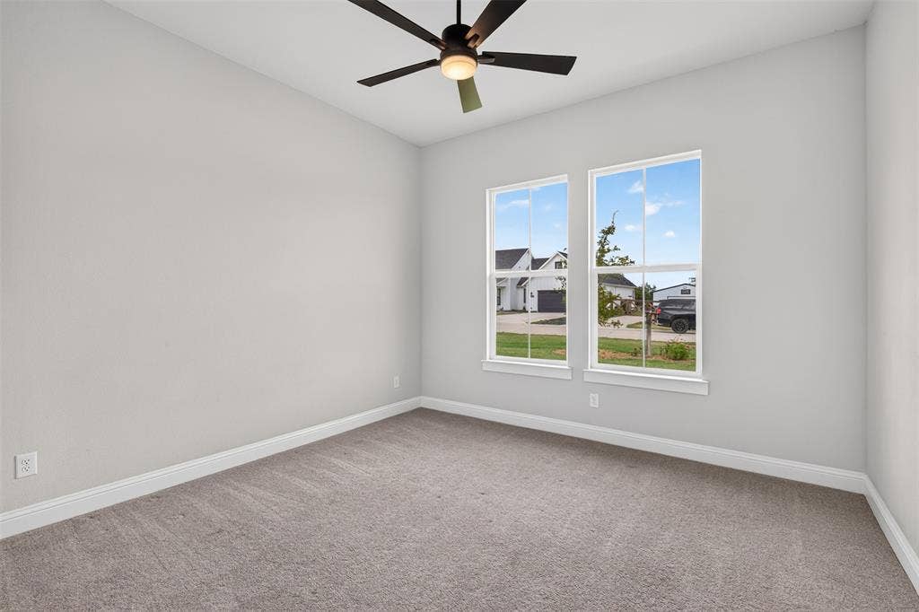 804 Republic Row, Nevada, TX 75173