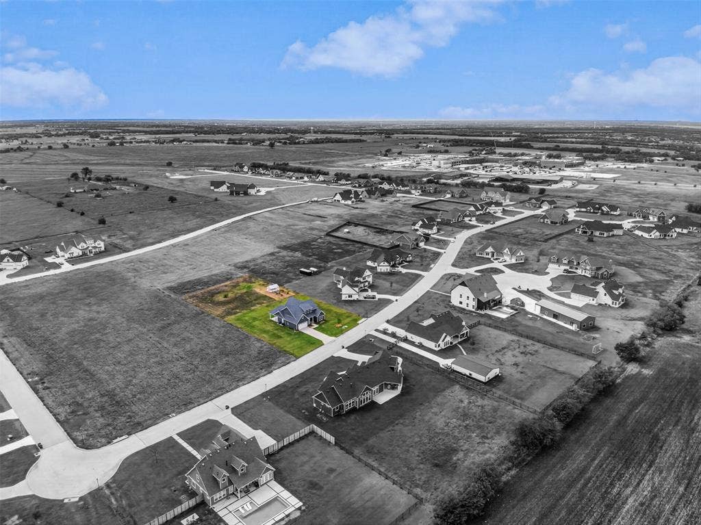 804 Republic Row, Nevada, TX 75173