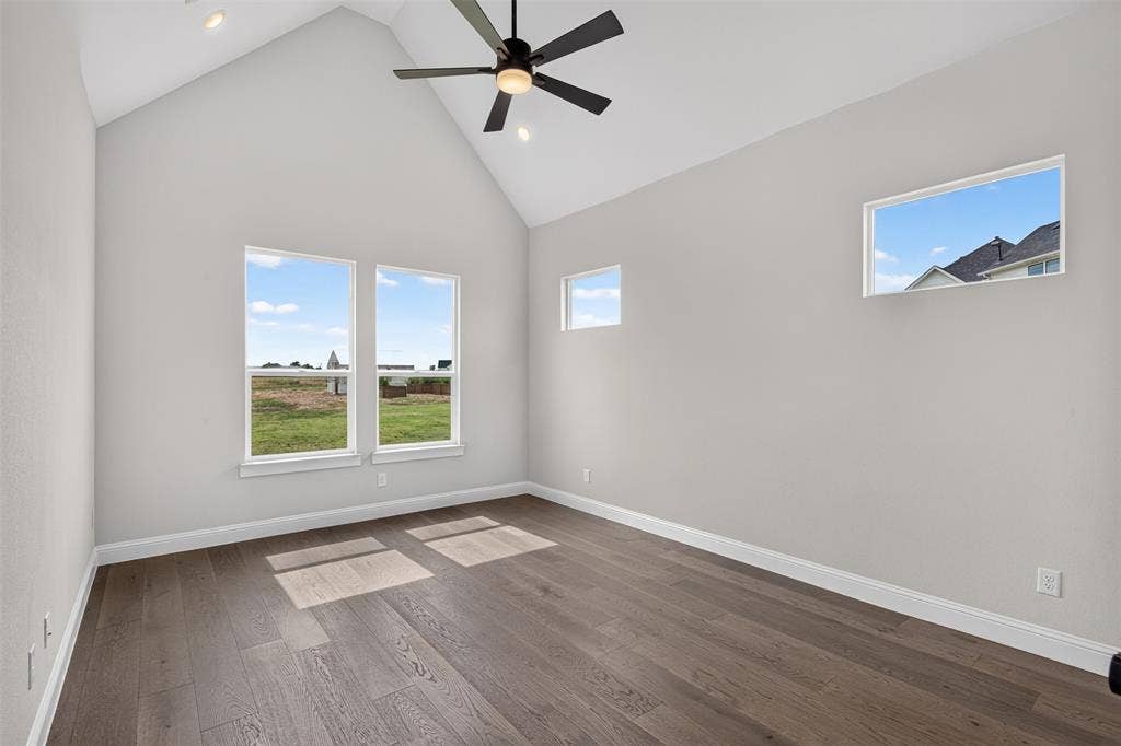 804 Republic Row, Nevada, TX 75173