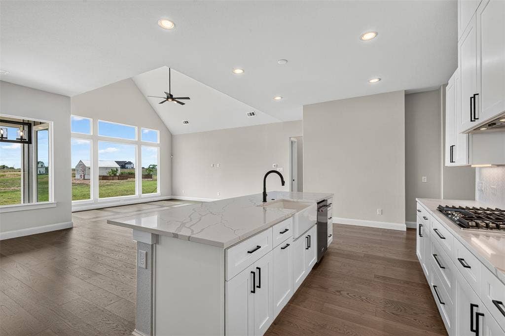 804 Republic Row, Nevada, TX 75173