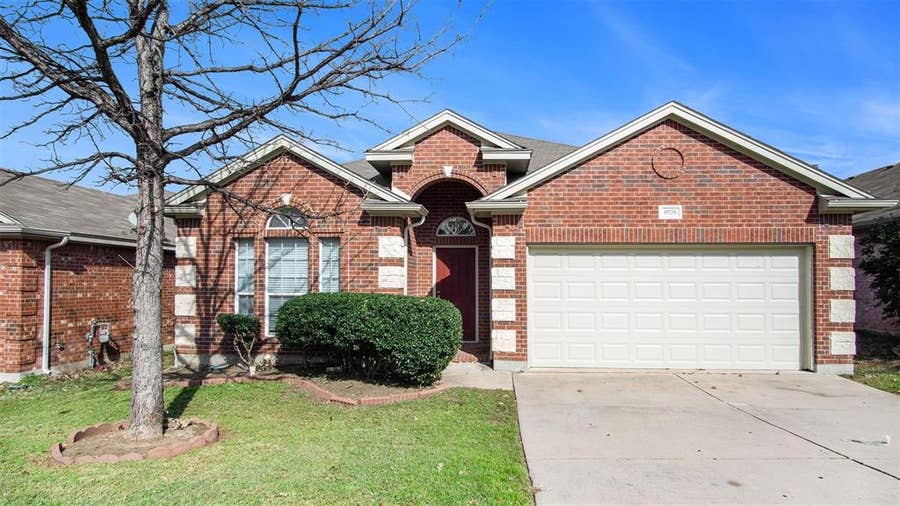 Property photo for 6036 Horse Trap Drive, Fort Worth, TX