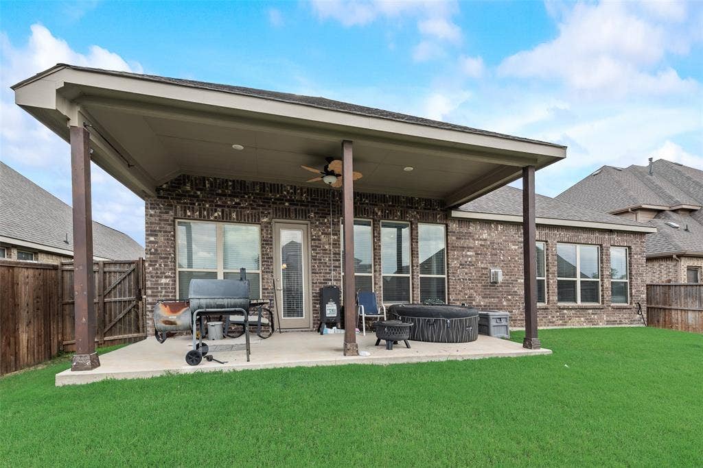 2610 Fawn Valley Avenue, Midlothian, TX 76065 2610 Fawn Valley Avenue, Midlothian, TX 76065