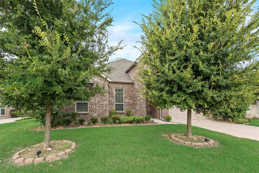 2610 Fawn Valley Avenue, Midlothian, TX 76065 2610 Fawn Valley Avenue, Midlothian, TX 76065