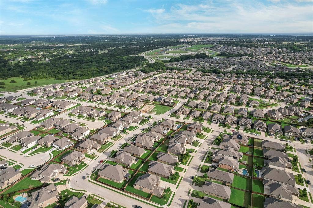 2610 Fawn Valley Avenue, Midlothian, TX 76065 2610 Fawn Valley Avenue, Midlothian, TX 76065