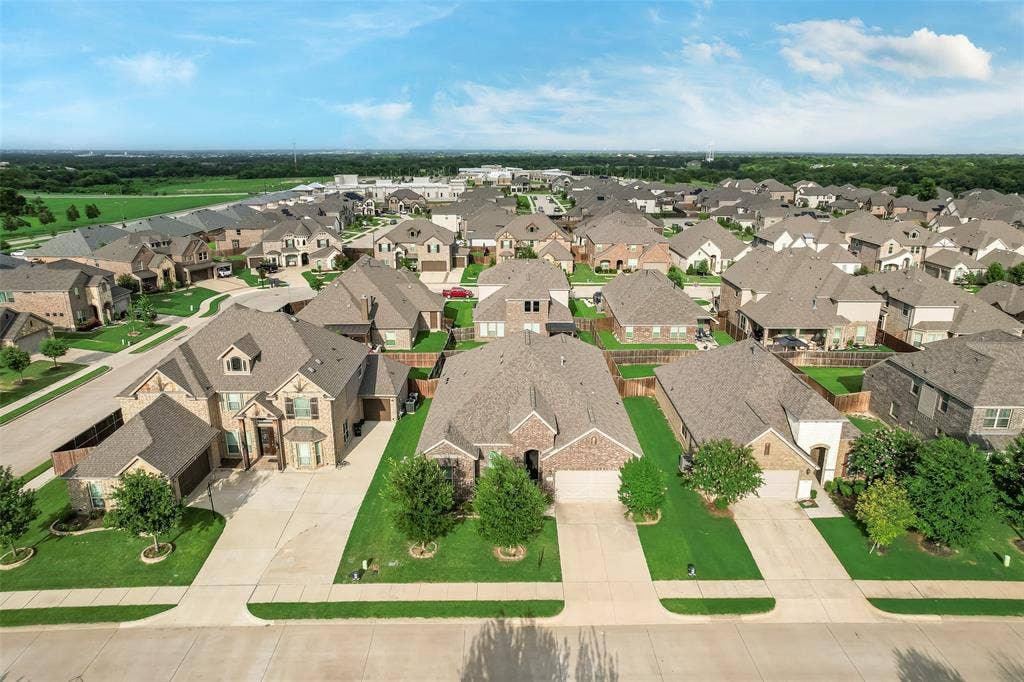 2610 Fawn Valley Avenue, Midlothian, TX 76065 2610 Fawn Valley Avenue, Midlothian, TX 76065