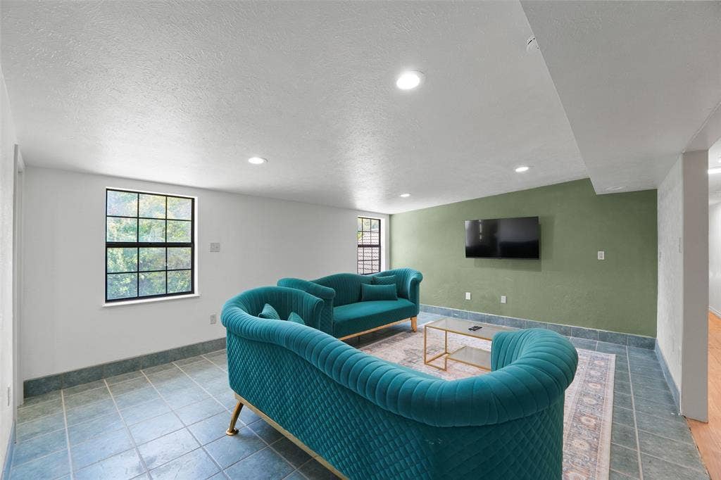 803 Green Tree Court, Duncanville, TX 75137 803 Green Tree Court, Duncanville, TX 75137