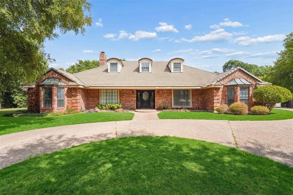 803 Green Tree Court, Duncanville, TX 75137 803 Green Tree Court, Duncanville, TX 75137