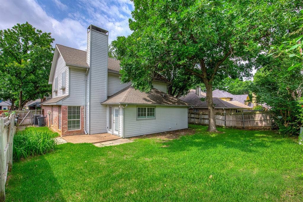 230 Brittany Drive, Euless, TX 76039 230 Brittany Drive, Euless, TX 76039