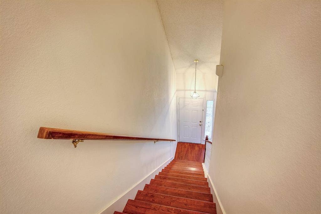 230 Brittany Drive, Euless, TX 76039 230 Brittany Drive, Euless, TX 76039