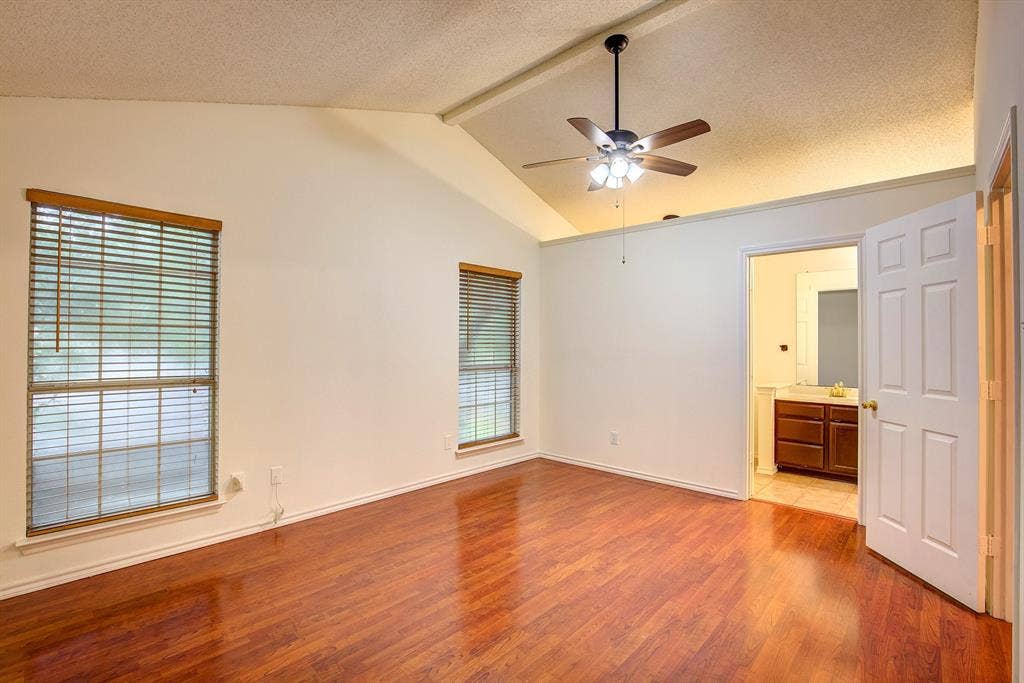 230 Brittany Drive, Euless, TX 76039 230 Brittany Drive, Euless, TX 76039