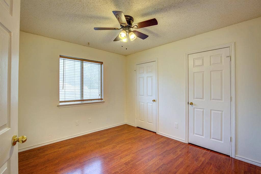 230 Brittany Drive, Euless, TX 76039 230 Brittany Drive, Euless, TX 76039