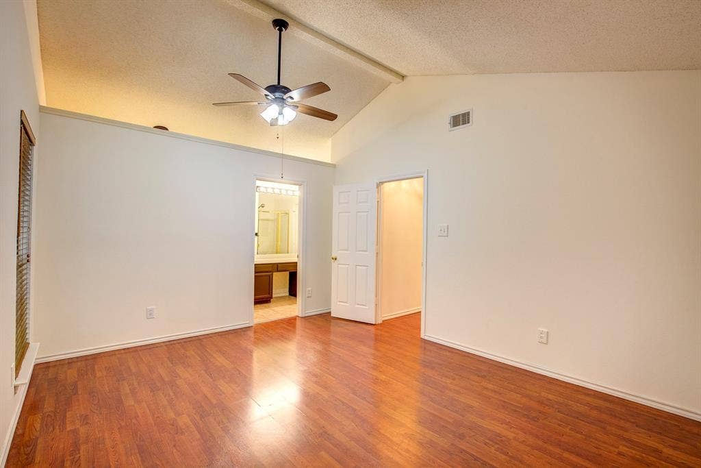 230 Brittany Drive, Euless, TX 76039 230 Brittany Drive, Euless, TX 76039