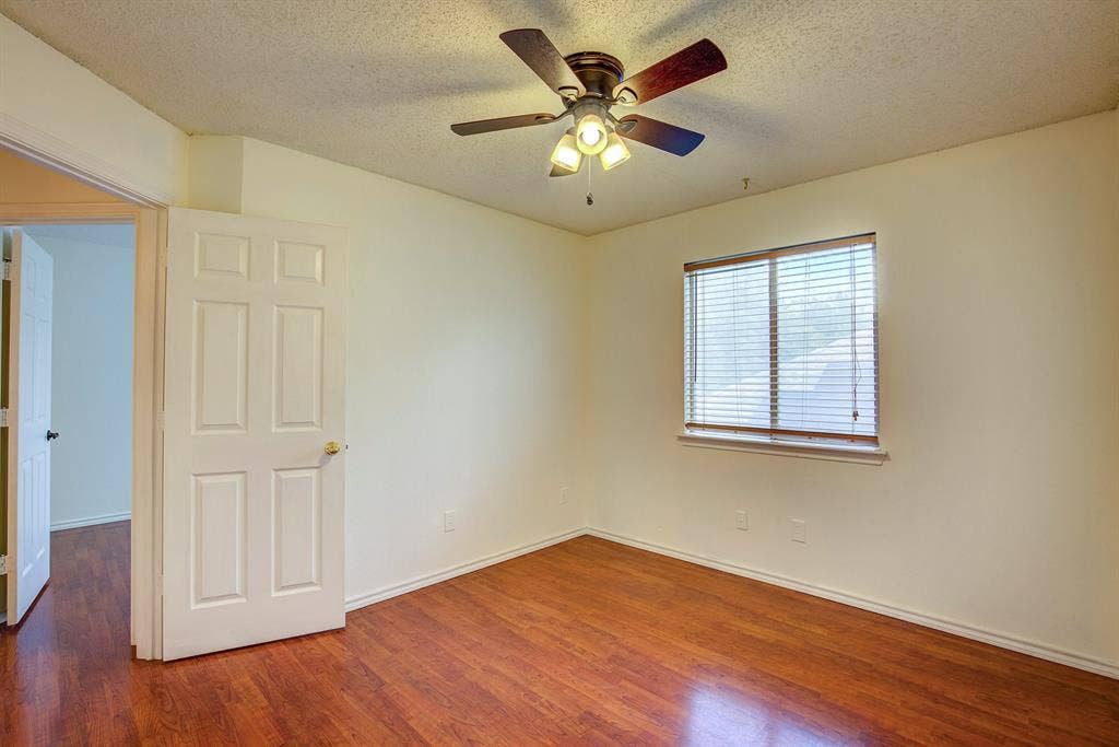 230 Brittany Drive, Euless, TX 76039 230 Brittany Drive, Euless, TX 76039