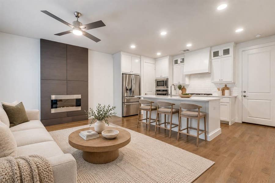Property photo for 1119 Lavender Ridge, Dallas, TX