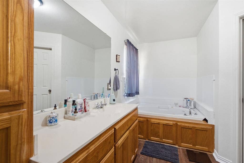 16730 E FM 16, Winona, TX 75792