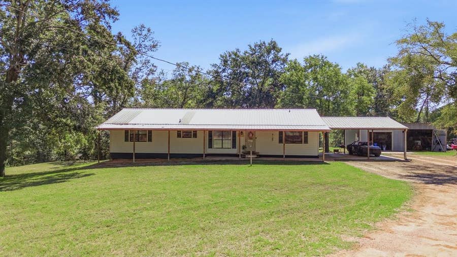 Property photo for 16730 E FM 16, Winona, TX