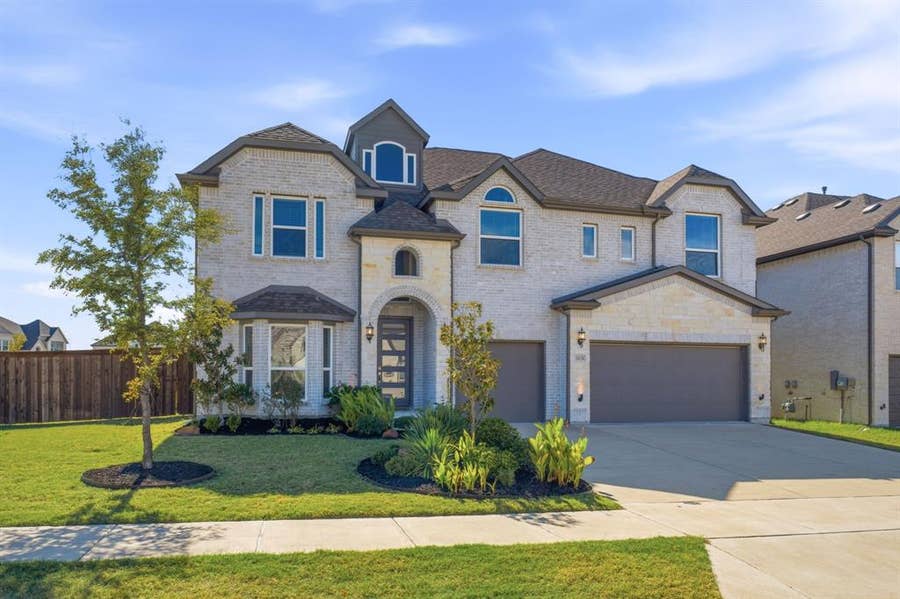Property photo for 1020 Waverly Drive, McKinney, TX