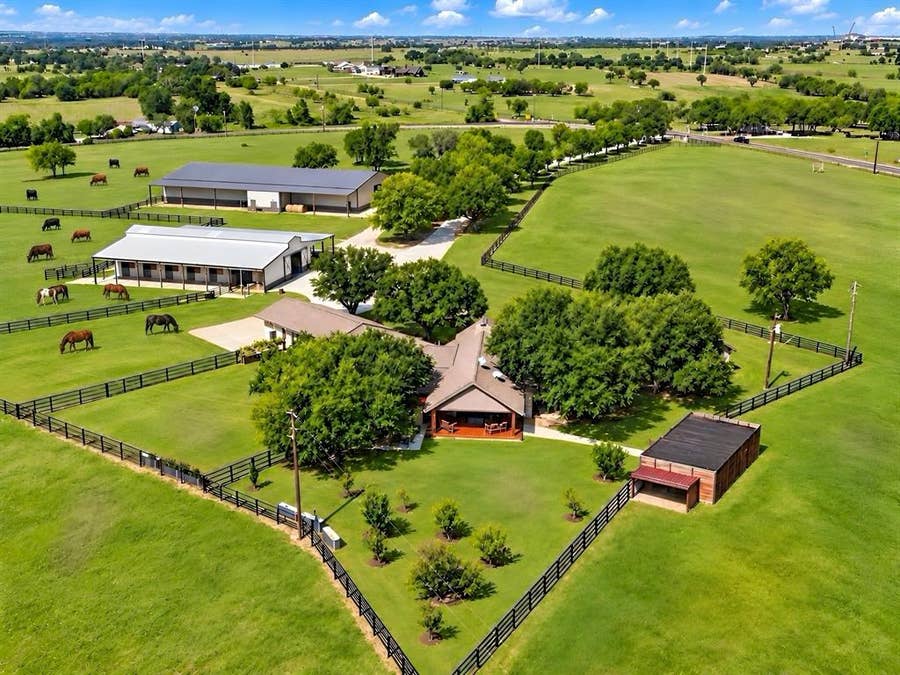 Property photo for 3601 W Fm 4, Cleburne, TX