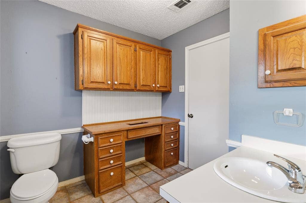 840 Meadowview Lane, Wylie, TX 75098 840 Meadowview Ln Twin Creek Ranch Estates Dallas County Second En Suite Bath