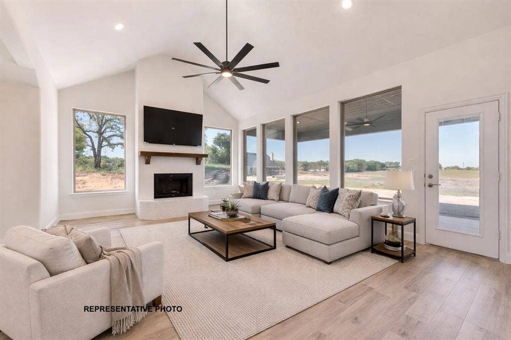 1065 Monaco Court, Springtown, TX 76082 1065 Monaco Court, Springtown, TX 76082
