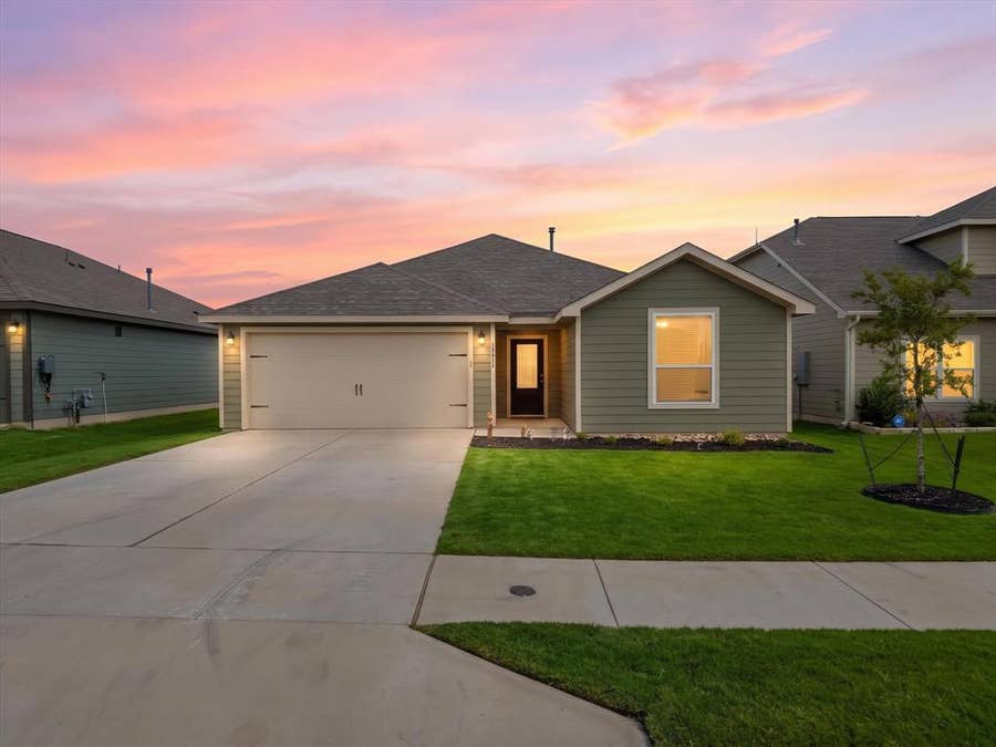 Property photo for 13511 Granite Park Road, Ponder, TX