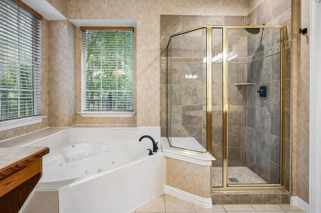 3736 Boxwood Drive, Grand Prairie, TX 75052 3736 Boxwood Drive, Grand Prairie, TX 75052