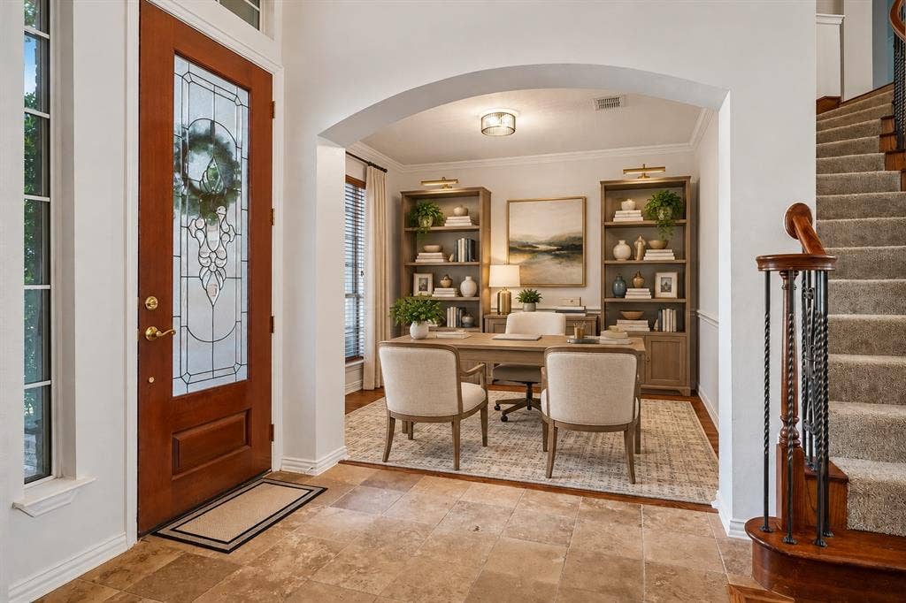 3736 Boxwood Drive, Grand Prairie, TX 75052 VIRTUALLY STAGED