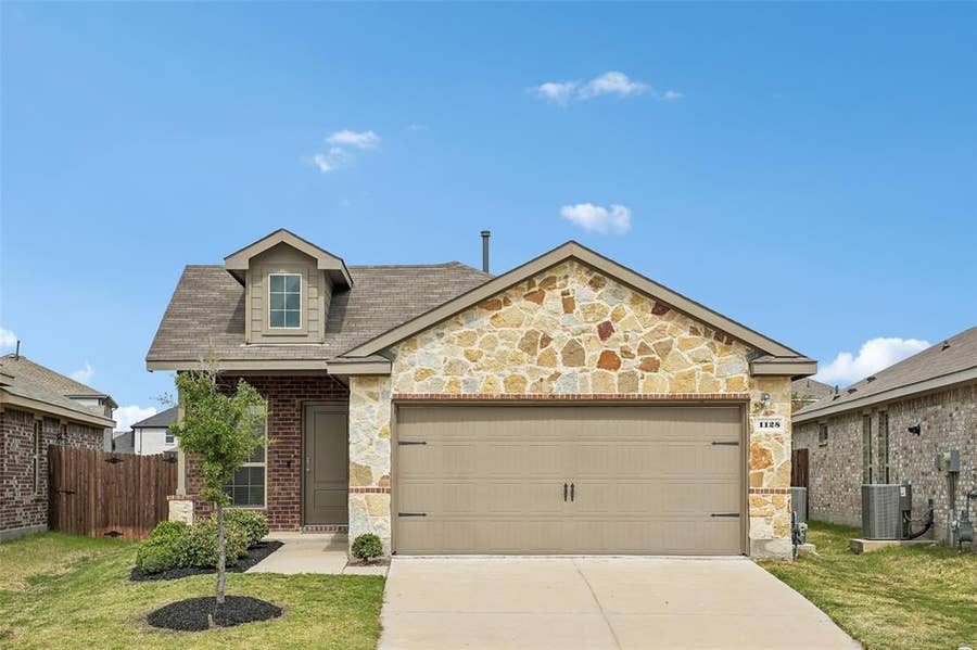 Property photo for 1128 Norias Drive, Forney, TX