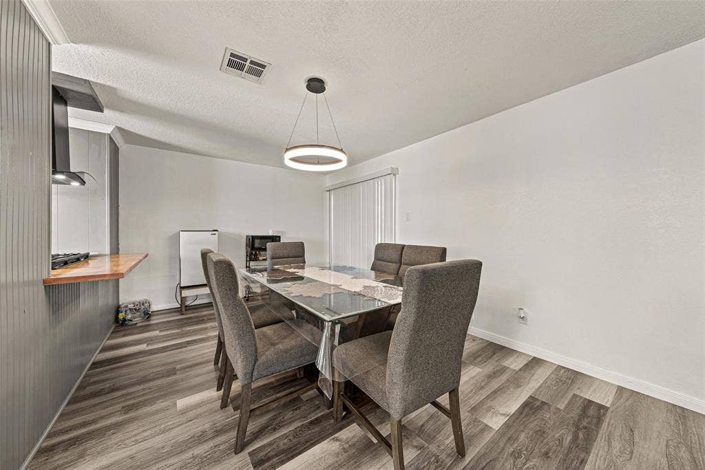 6313 May Drive, Waco, TX 76710 6313 May Drive, Waco, TX 76710