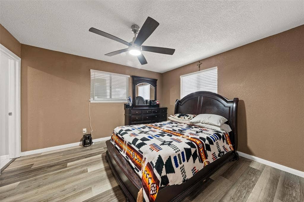 6313 May Drive, Waco, TX 76710 6313 May Drive, Waco, TX 76710