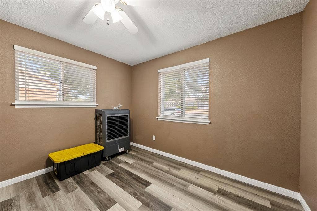 6313 May Drive, Waco, TX 76710 6313 May Drive, Waco, TX 76710