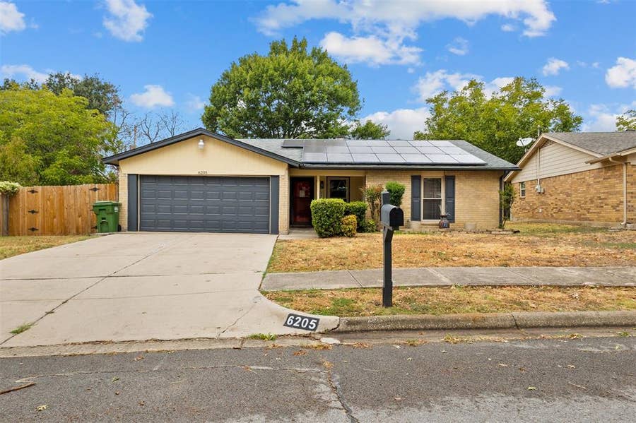 Property photo for 6205 Sunnybrook Drive, Watauga, TX