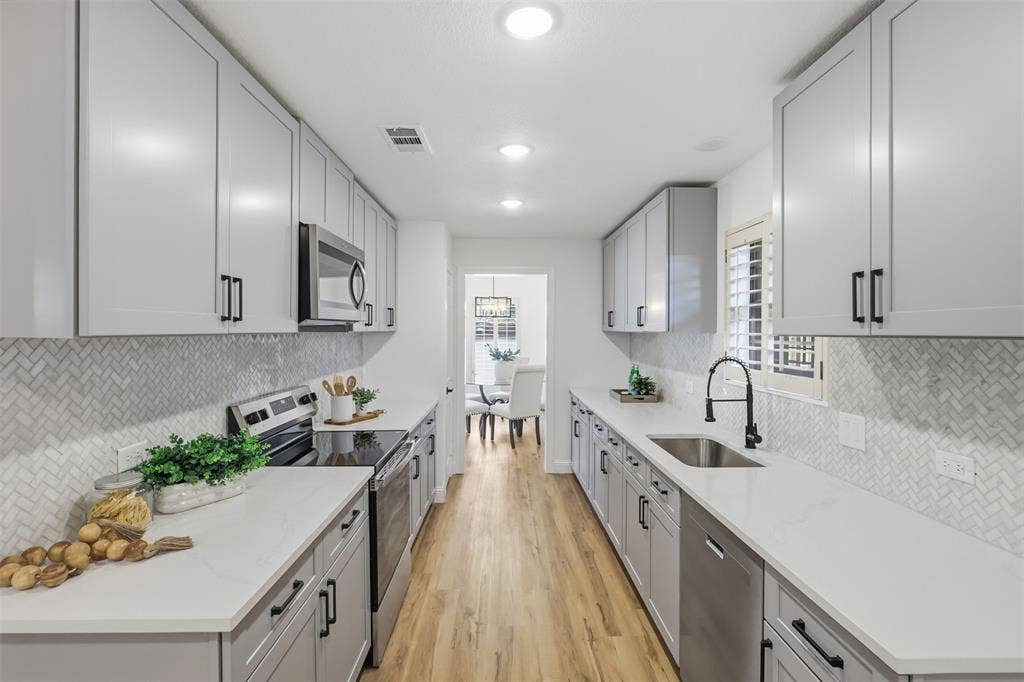 5427 Banting Way, Dallas, TX 75227 5427 Banting Way, Dallas, TX 75227