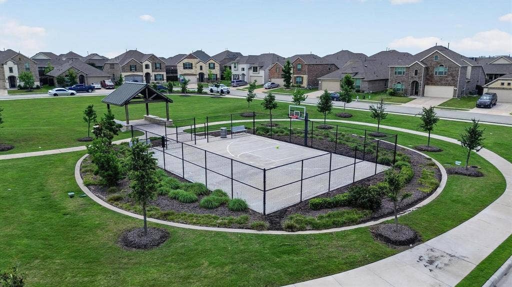 1105 Mahogany Lane, Princeton, TX 75407 Community Basketball Courts