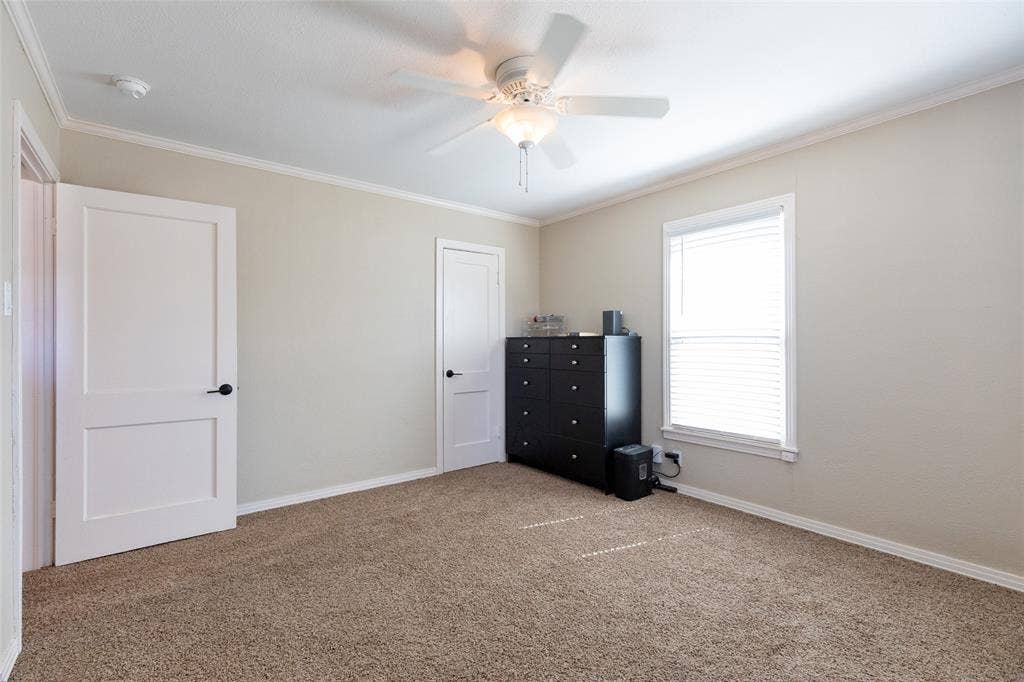 221 NW Avenue J, Hamlin, TX 79520