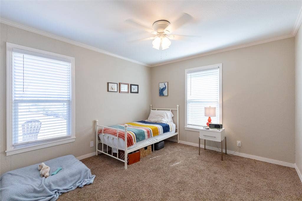 221 NW Avenue J, Hamlin, TX 79520