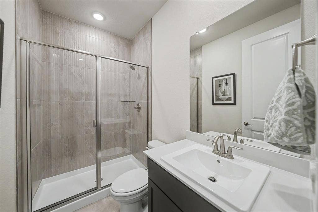 3104 Lenten Rose Lane, McKinney, TX 75071 3104 Lenten Rose Lane, McKinney, TX 75071