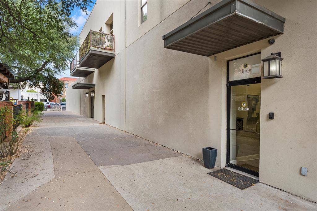 711 Austin Avenue, #C, Waco, TX 76701 711 Austin Avenue, #C, Waco, TX 76701