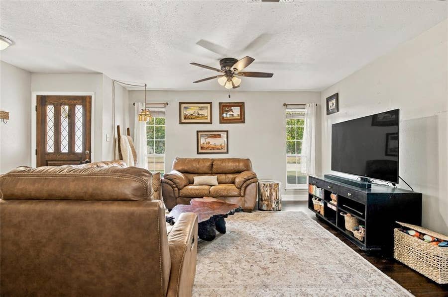Property photo for 1117 Cozby Street E, Benbrook, TX