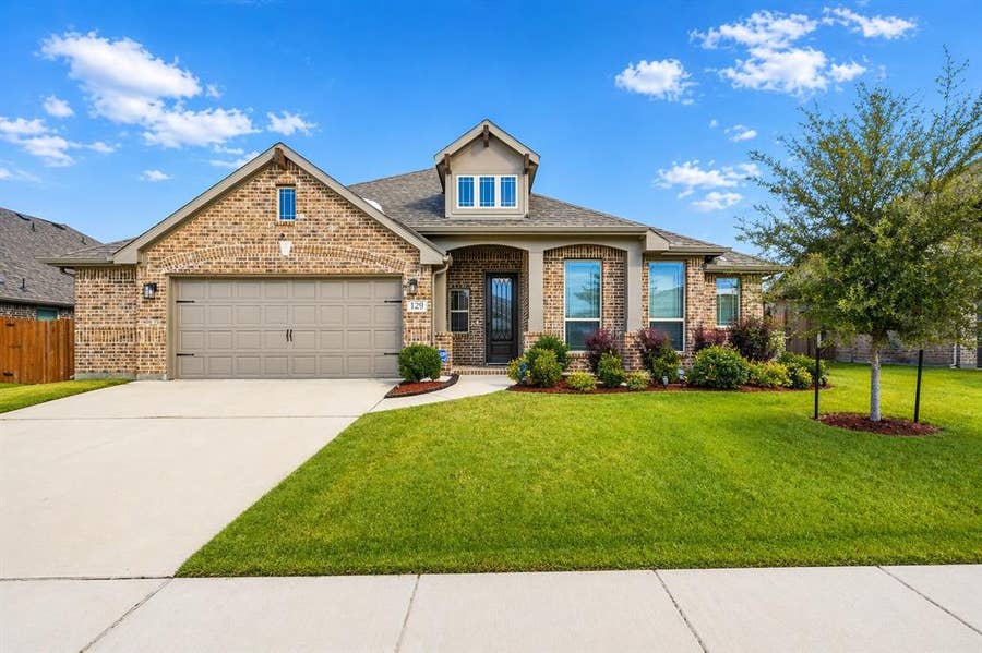 Property photo for 129 Fire berry Drive, Glenn Heights, TX