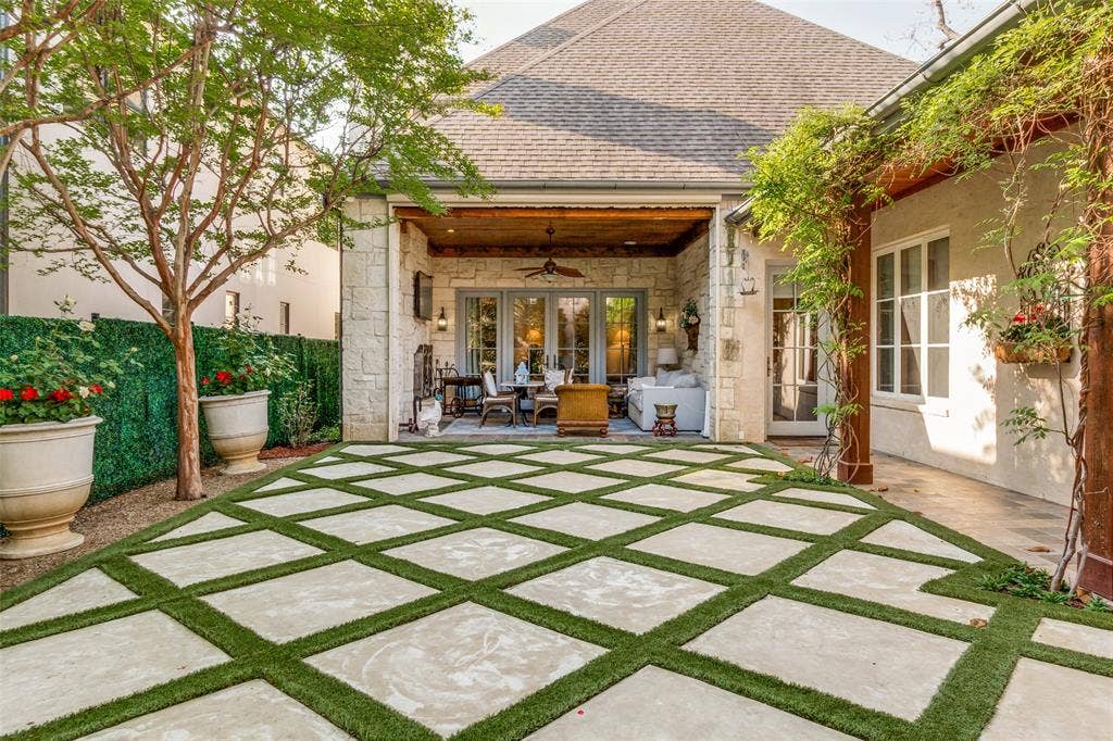 4327 Irving Avenue, Dallas, TX 75219 4327 Irving Avenue, Dallas, TX 75219